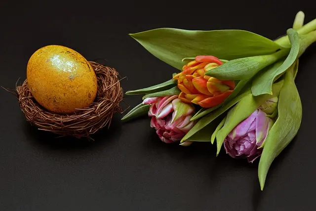 Pâques autour du monde : traditions et coutumes uniques