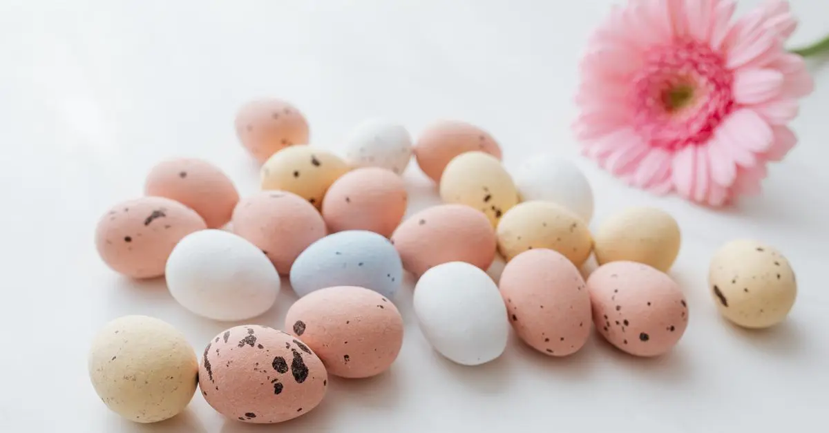 10 idées originales pour embellir vos œufs de Pâques