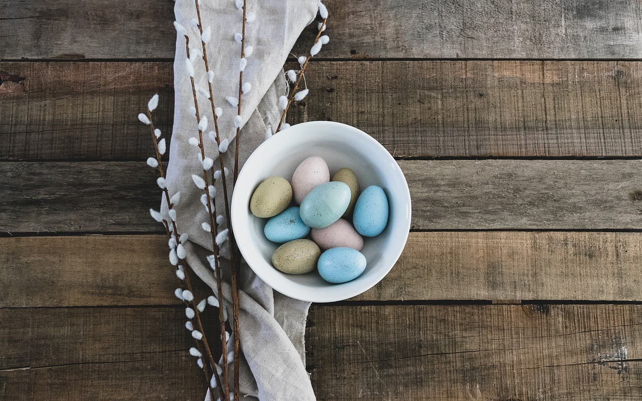10 idées tendance de décorations pour Pâques en 2026