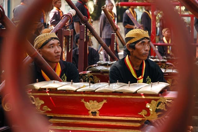 Les traditions de Pâques à travers le monde : un voyage culturel